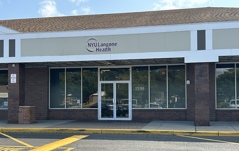 Island Associates and Avison Young lease 7,500 s/f to NYU Grossman at Strathmore Commons